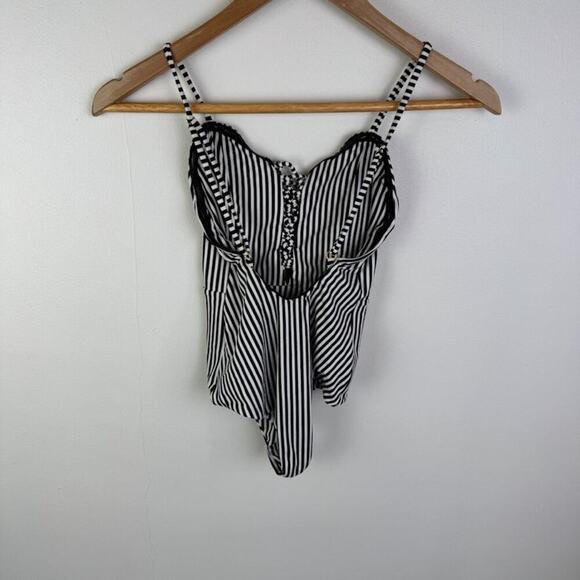 Free People x Amuse Society XS Black Striped Cheeky One Piece Swimsuit French - Picture 7 of 14